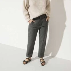 Birkenstock Women's Franca Oiled Leather Sandals- Black- Regular/Wide -Birkenstock Shop 1021112 f look f