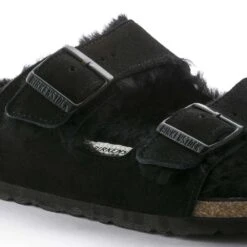 Birkenstock Arizona Shearling Sandal - Black - Regular/Wide -Birkenstock Shop 752663 detail 1